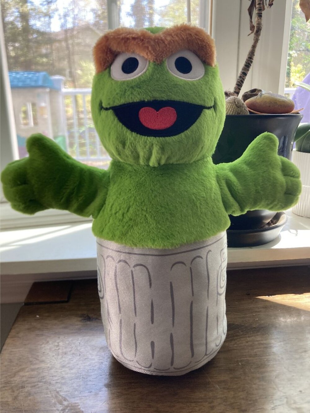 Sesame Street Oscar The Grouch Plush Toy In Trash Can 2023 Just Play